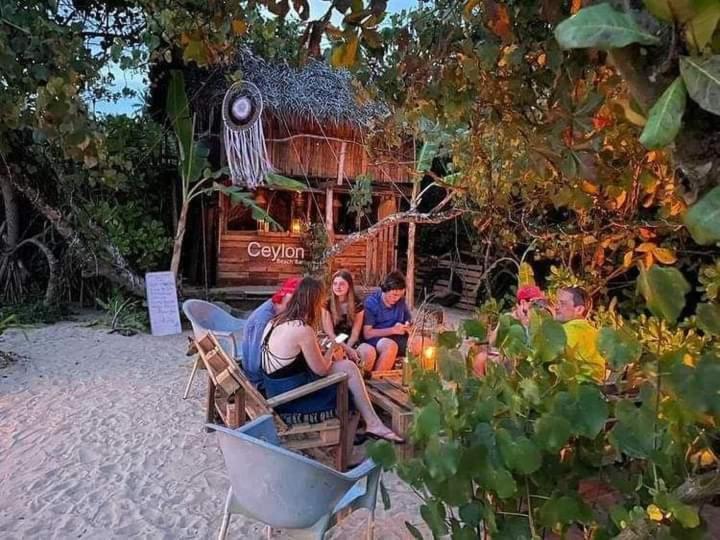 Weligama Bay Watsila Resort Buitenkant foto